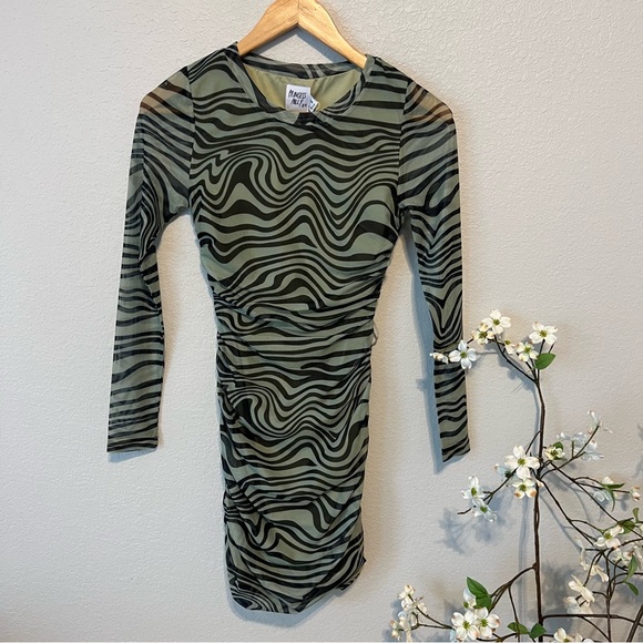 NWT Princess Polly Ayden Green Zebra Dress 2 - Picture 4 of 8